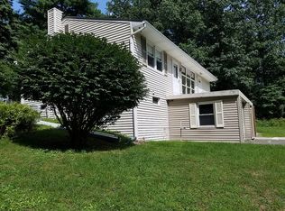 300 Spring Valley Rd, Easton, PA 18042
