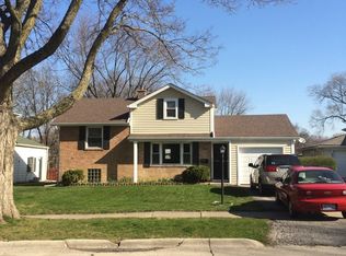 130 Eastview Ter, Lombard, IL