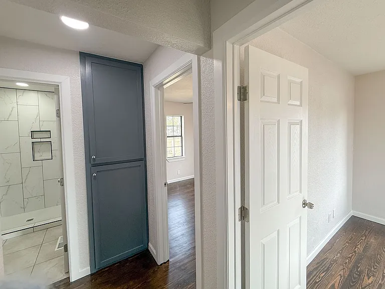 203 W Dale St — Photo 13
