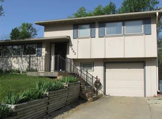 3443 SW Oakley Ave, Topeka, KS 66614