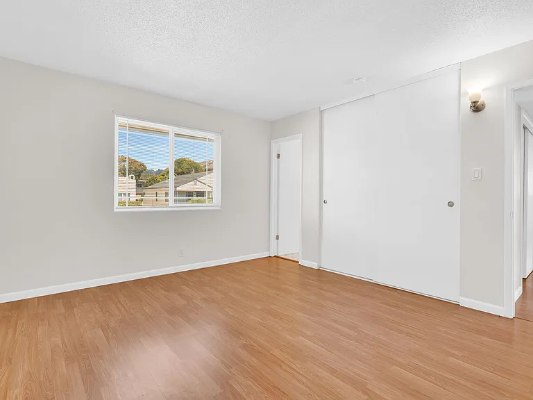 945 Kearney St #12 — Photo 24