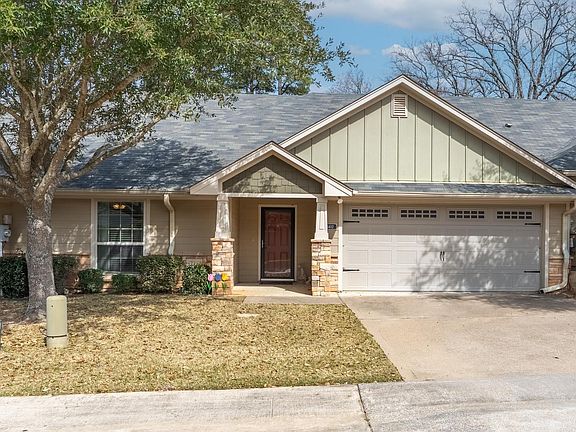 4th image of 421 W Cumberland Rd APT 1402