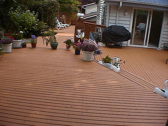 shows large deck