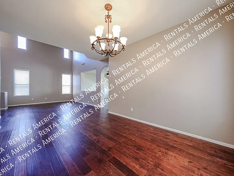 16869 S 30th Ave — Photo 10