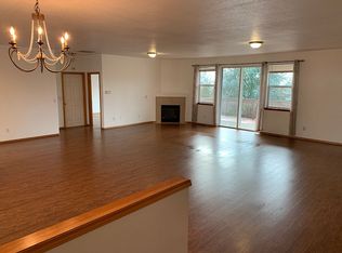 15324 SE Ogden Dr, Portland, OR