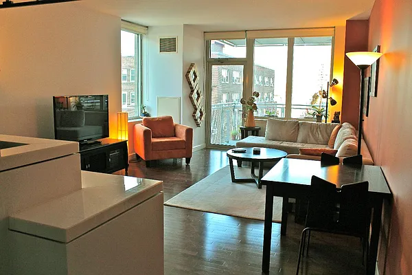 Sold by Real Direct | media 44