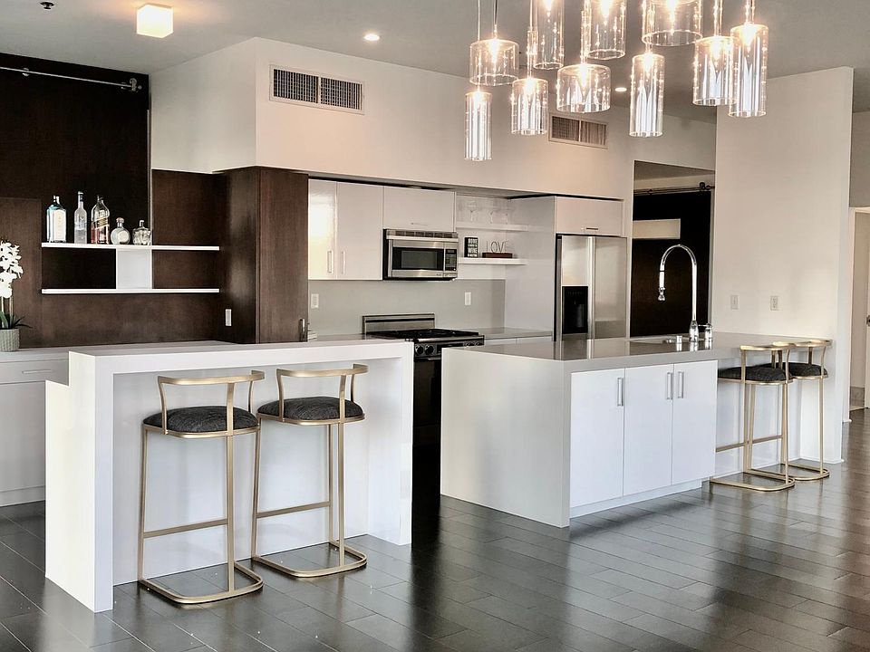 1st image of 1111 S Grand Ave #12130