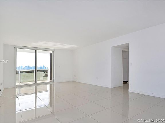 4th image of 9 Island Ave APT 1703