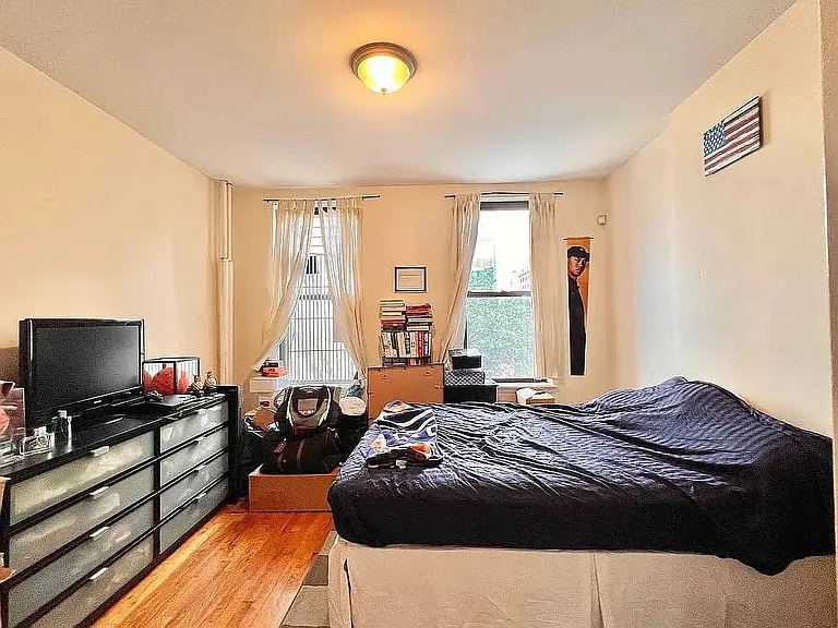 564 Amsterdam Ave #2C — Photo 2
