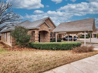 2881 Inniswood Cir, Arlington, TX 76015