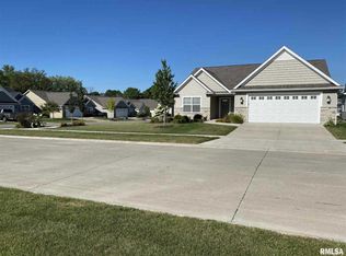 4704 Pheasant Creek Ave, Davenport, IA 52807