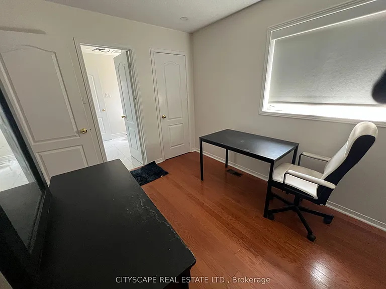 637 Dolly Bird Ln — Photo 32