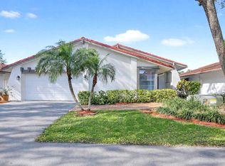 661 Deer Creek Hollows Circle, Deerfield Beach, FL 33442