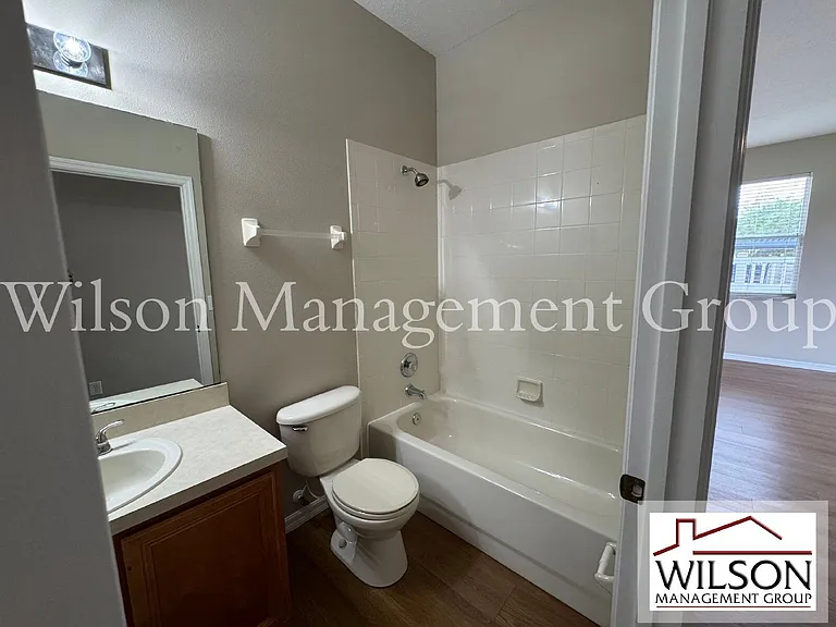 5004 Adair Oak Dr — Photo 18