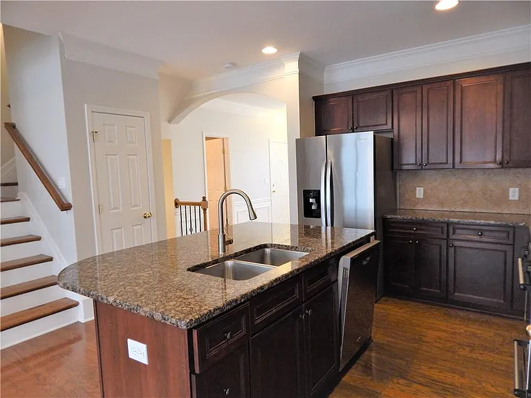10829 Yorkwood St — Photo 30