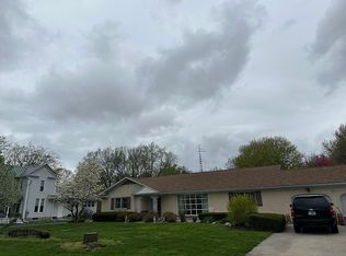 401 E Seiberling St, Blue Mound, IL 62513