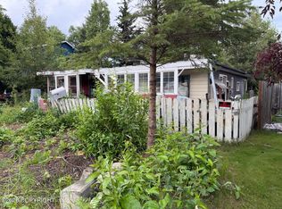4003 Lois Dr, Anchorage, AK 99517