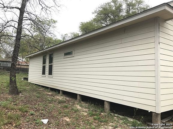 4th image of 23119 Flat River Dr