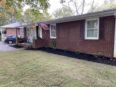 390 Peachtree Ln, Spartanburg, SC, 29301