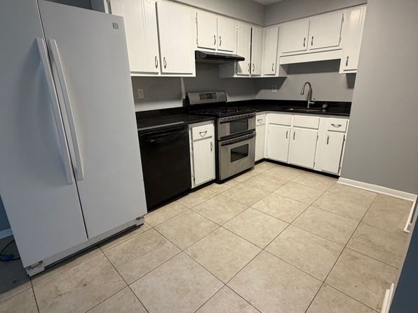 1529 Sheffield Ave #1529