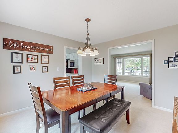 5th image of 1505 Eagle Vista Dr