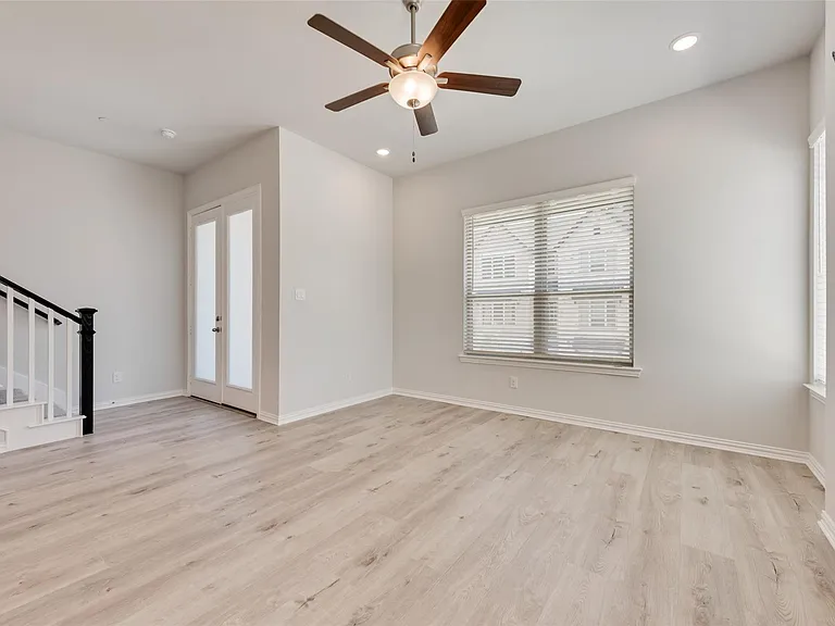8340 Challenger Ln — Photo 24