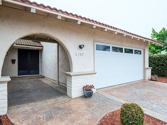 3rd image of 6207 Radcliffe Dr