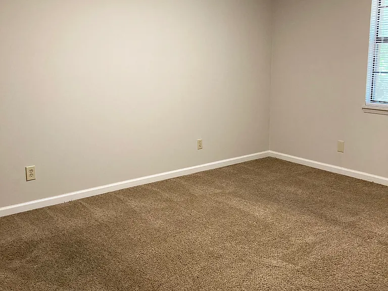 136D Angela Dr #136-D — Photo 6