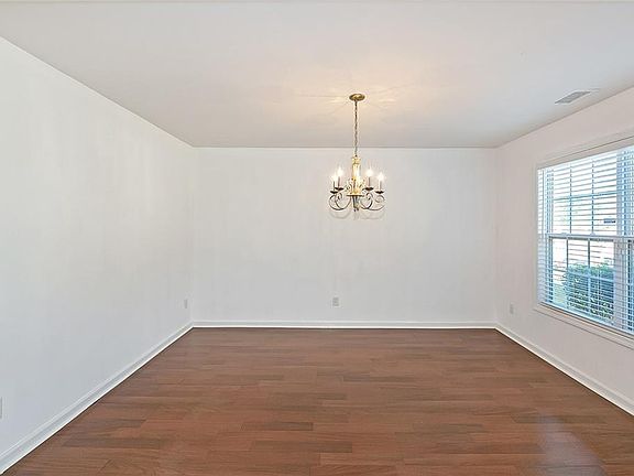 5th image of 8126 Vincent Mill Dr