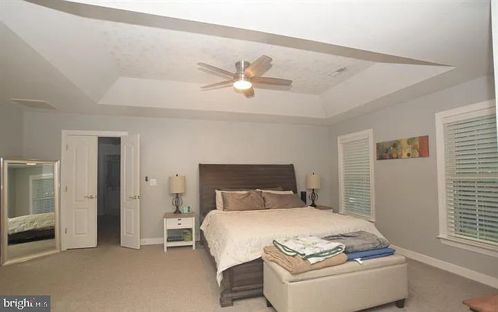 32 Monument Dr — Photo 8