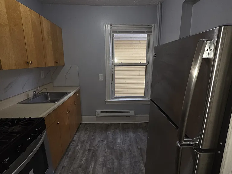16 Stanley Pl #2C — Photo 2