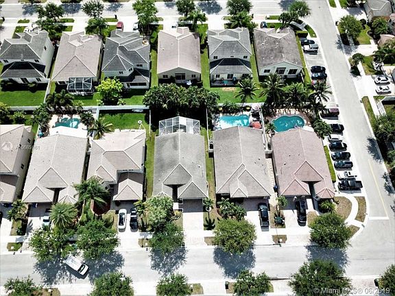 3rd image of 6360 SW 195th Ave