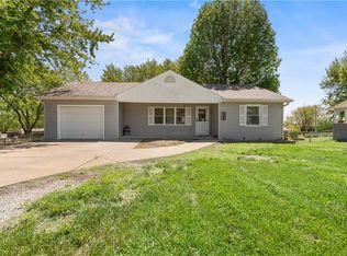 8505 Penner Ave, De Soto, KS 66018