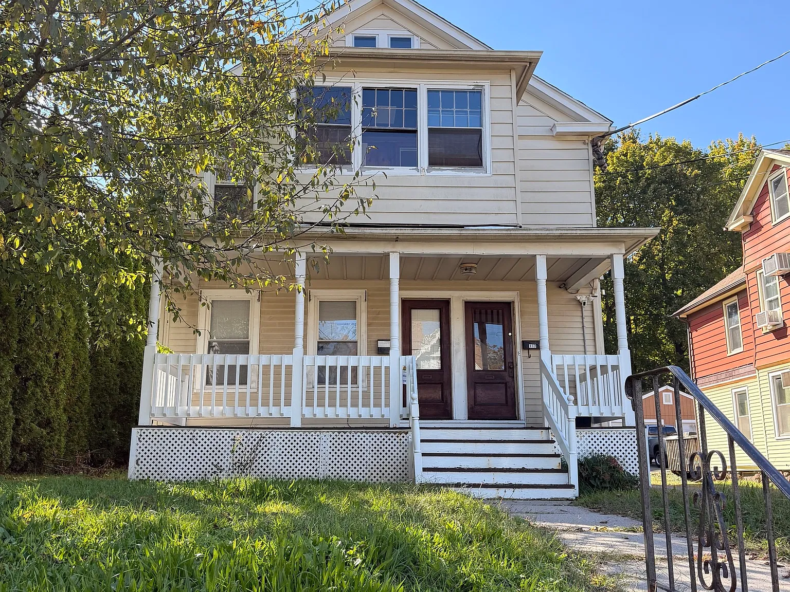 2 bed, 1.0 bath, 1200 sqft, $1,850 — Photo 2