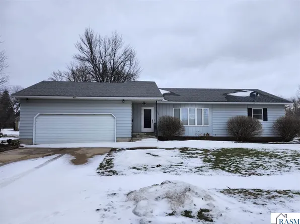 309 E Iowa St, Elmore, MN 56027