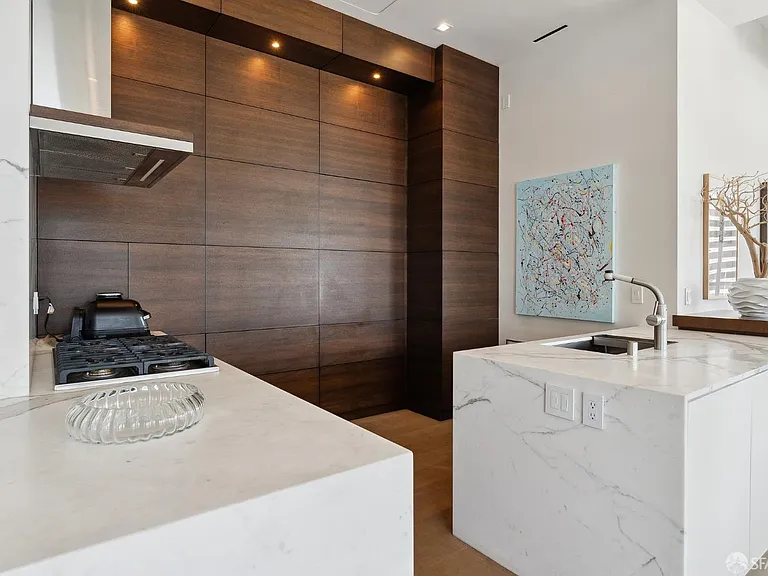 690 Market St #1704 — Photo 16