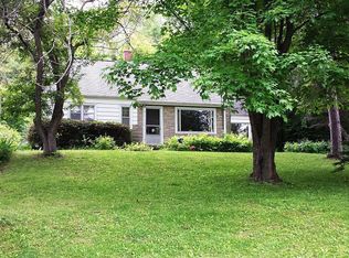 6601 W Root River Dr, Franklin, WI 53132