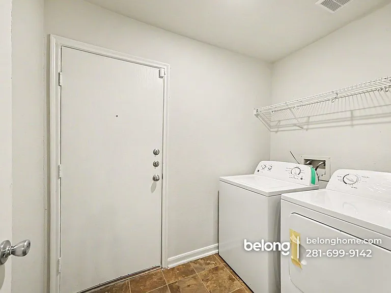 20739 Dickinson Manor Ln — Photo 22