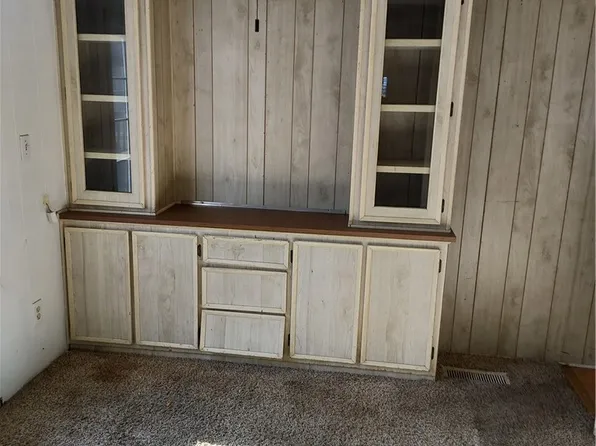 2966 Lake View Dr, Perris, CA 92571