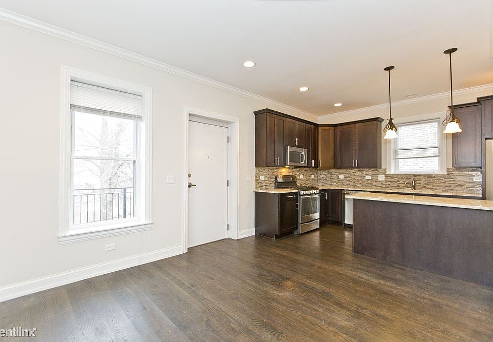 1st image of 2535 N Rockwell St #2