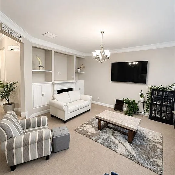 1325 Little Hampton Dr — Photo 3