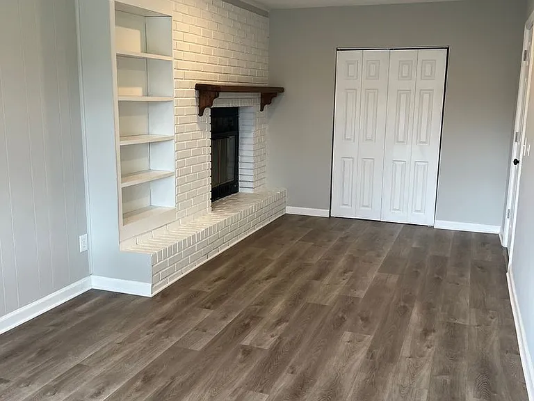8826 Cabot Dr — Photo 9