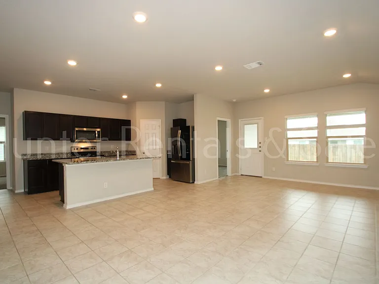 5106 Brody Dr — Photo 6