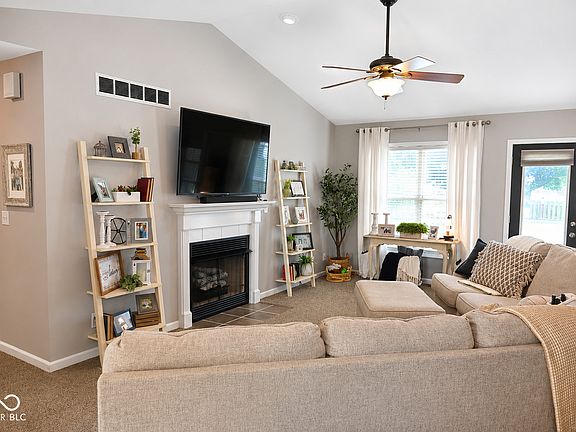 4th image of 2895 Foxridge Cir