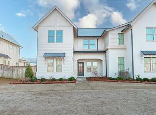 501 Grey Oak Cir, Auburn, AL 36830