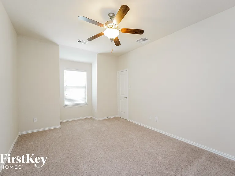 7418 Upland Mill Ln — Photo 11