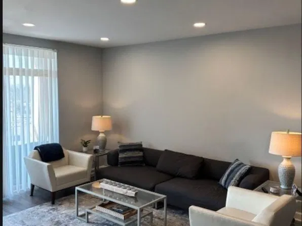 8340 Callie Ave Unit 408, Morton Grove, IL 60053