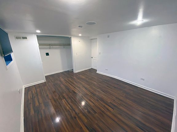 3rd image of 3100 W Flournoy St #Basement