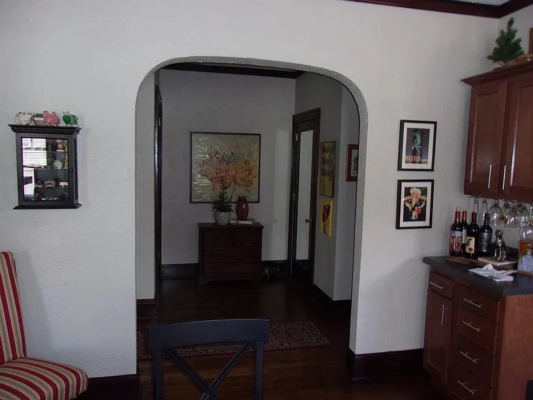 305 Park Ave — Photo 5