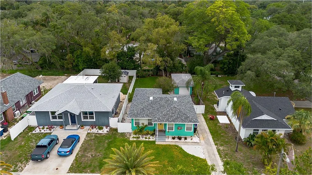 2 bed, 1.0 bath, 982 sqft, $2,700 — Photo 2